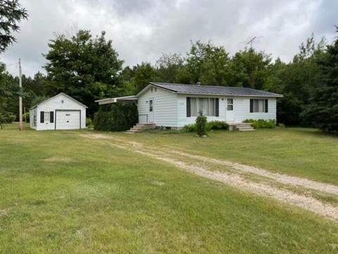 11116 Hartwick Rd, Frederic, MI 49733 photo 2