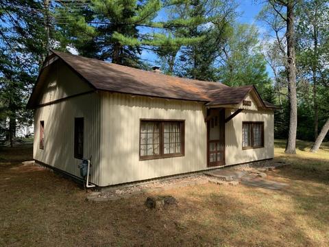 407 Pine Ln, Mio, MI 48647 photo 1