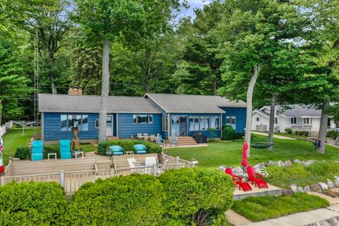 251 Burrows Avenue Roscommon Mi 48653 Ave, Roscommon, MI 48653 photo 1