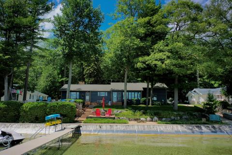 251 Burrows Avenue Roscommon Mi 48653 Ave, Roscommon, MI 48653 photo 3