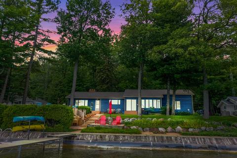 251 Burrows Avenue Roscommon Mi 48653 Ave, Roscommon, MI 48653 photo 4
