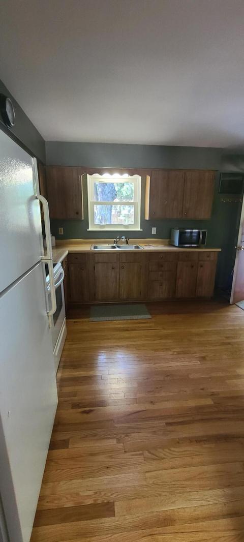 7182 Maple Dr, Alanson, MI 49706 photo 3