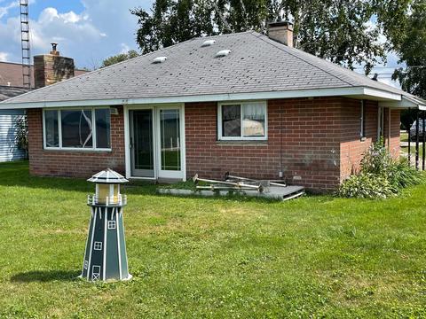 756 Iroquois Avenue Prudenville Mi 48651 Ave, Prudenville, MI 48651