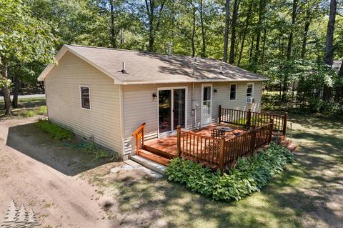 2890 Pine St, Lewiston, MI 49756 photo 2
