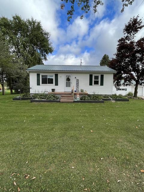 789 E Harrison Rd, Alma, MI 48801 photo 1