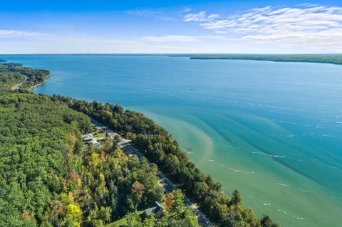 2176 Royal Drive Topinabee Mi 49791 Dr, Topinabee, MI 49791