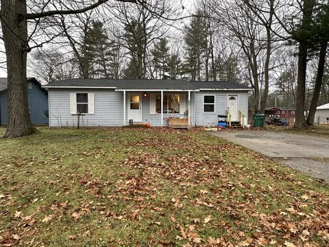 6375 Mikado St, Oscoda, MI 48750