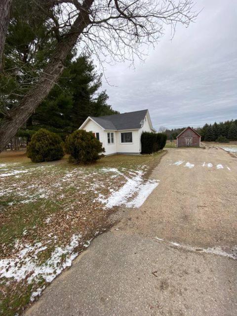 9575 E M-42, Manton, MI 49663 photo 3