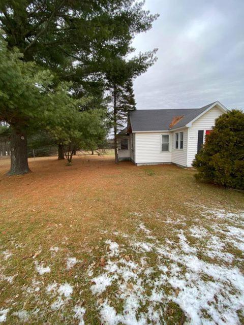 9575 E M-42, Manton, MI 49663 photo 4
