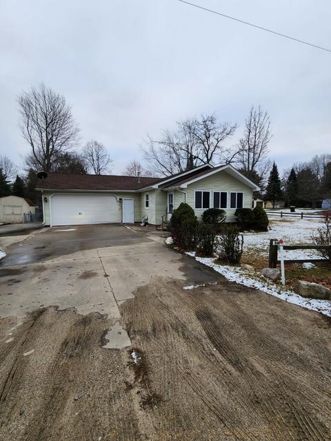 6127-artesia-bch-saint-helen-mi-48656-mls-60098969-movoto