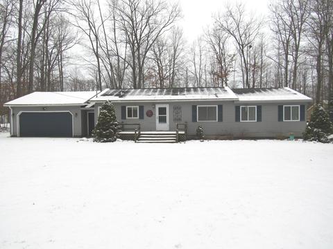 327 Vista Dr, Roscommon, MI 48653 photo 1