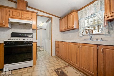 11698 Fascination Dr, Frederic, MI 49733 photo 10