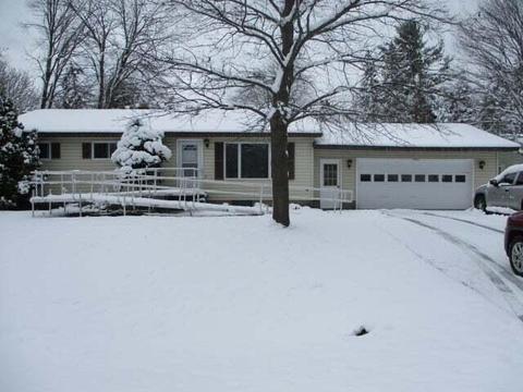 1210 Crestview Dr, Alpena, MI 49707 photo 1