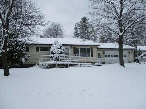1210 Crestview Dr, Alpena, MI 49707 photo 2