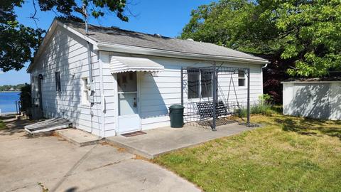 6137 Loud Dr, Oscoda, MI 48750