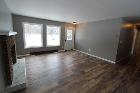 211 Dover Dr, Roscommon, MI 48653 photo 10