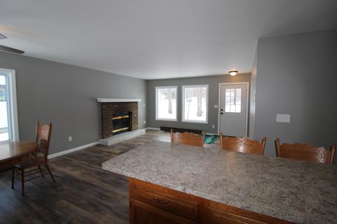 211 Dover Dr, Roscommon, MI 48653 photo 8