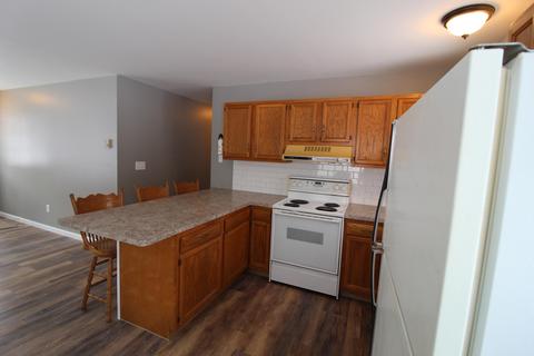 211 Dover Dr, Roscommon, MI 48653 photo 5