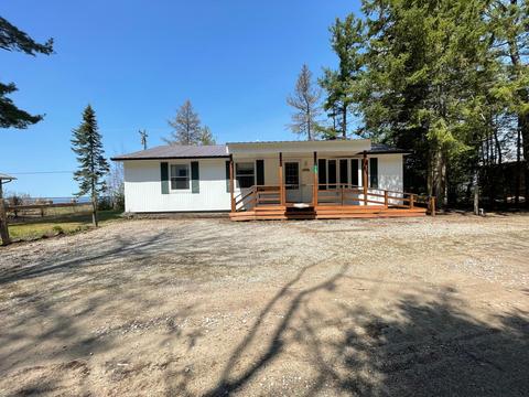 12102 Ray Drive Ocqueoc Mi 49759 Dr, Ocqueoc, MI 49759