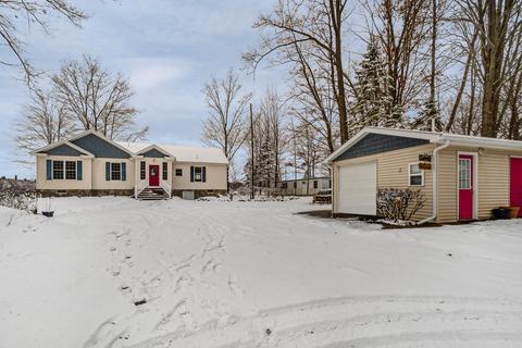 2549 Lakeshore Dr, Gladwin, MI 48624 photo 2