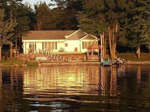 2549 Lakeshore Dr, Gladwin, MI 48624 photo 4