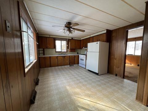 491 Garfield Ave, Cheboygan, MI 49721 photo 11