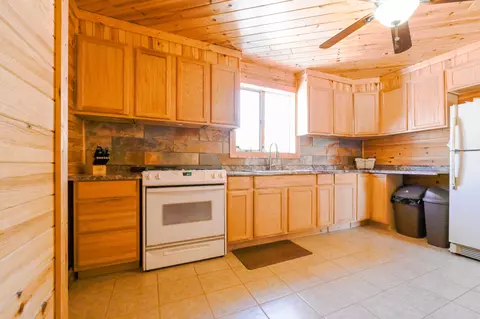 2314 Harrison Ave, Cheboygan, MI 49721 photo 7