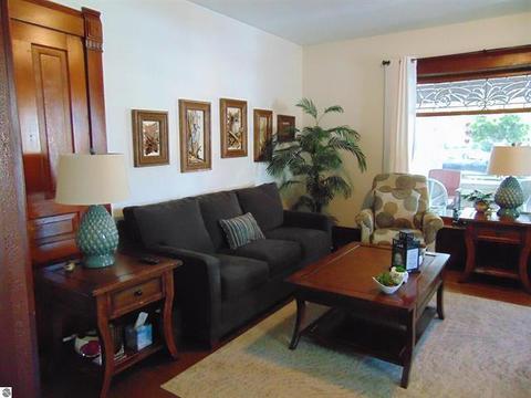 215 S Jeffery Ave, Ithaca, MI 48847 photo 3