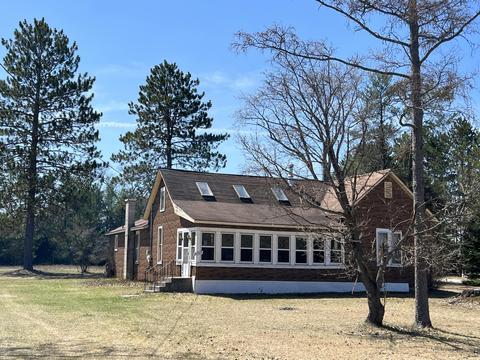 11517 Lake 15 Rd, Atlanta, MI 49709