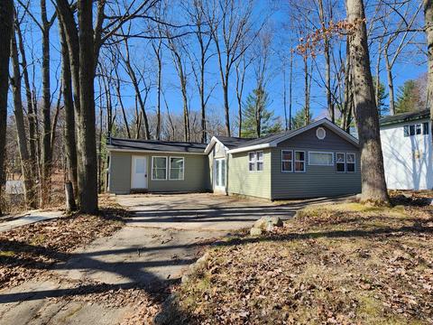 892 Pine St, Harrison, MI 48625 photo 26