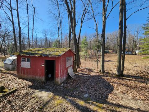 892 Pine St, Harrison, MI 48625 photo 21