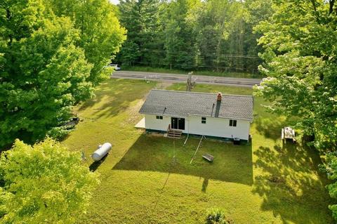 10104 Maple Valley Rd, Gladwin, MI 48624 photo 2