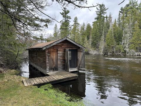 shaw park road, Grayling, MI 49738