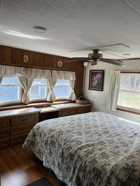 10031 Harpfer Dr, Harrison, MI 48625 photo 7