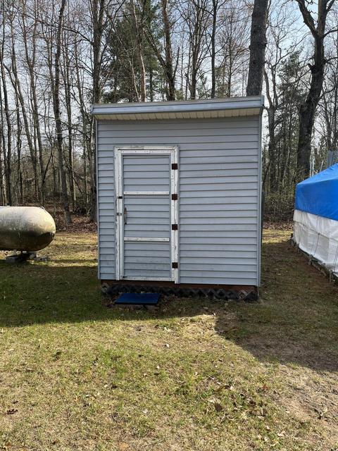10031 Harpfer Dr, Harrison, MI 48625 photo 22