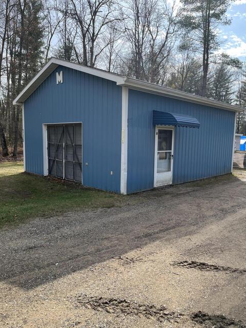 10031 Harpfer Dr, Harrison, MI 48625 photo 19