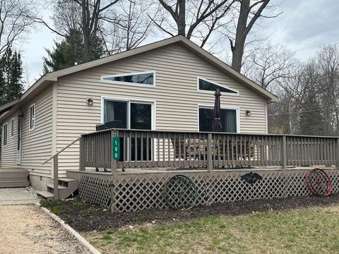 100 Ridgewood Drive Prudenville Mi 48651 Dr, Prudenville, MI 48651