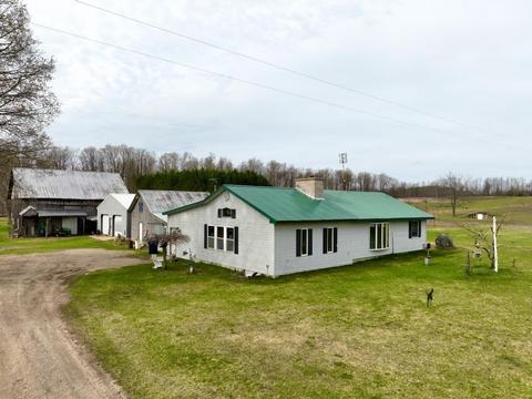 2290 E Moorestown Road Lake City Mi 49651 Rd, Lake City, MI 49651