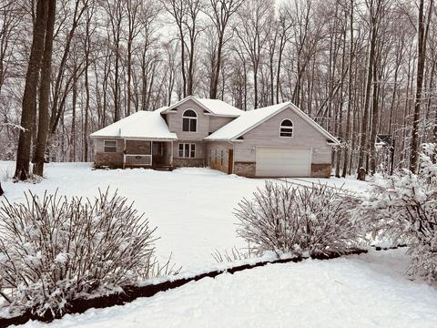 1722 Golden Ridge Lane Gaylord Mi 49735 Ln, Gaylord, MI 49735