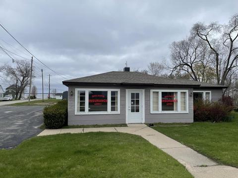 1440 Heightsview Dr, Houghton Lake, MI 48629