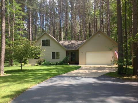 11530 Richardson Circle Roscommon Mi 48653 Cir, Roscommon, MI 48653