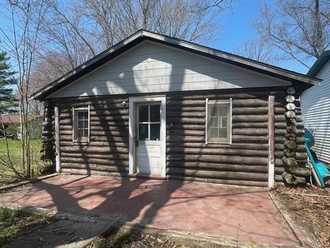 102 Cheyenne Drive Houghton Lake Mi 48629 Dr, Houghton Lake, MI 48629