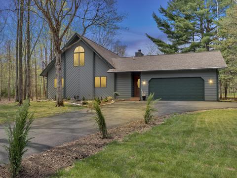 5978 Northstar Road Gaylord Mi 49735 Rd, Gaylord, MI 49735