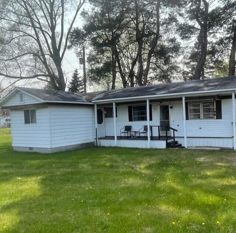 2513 French Rd, Alpena, MI 49707