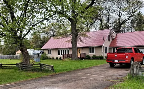 591 Pembroke Dr, Grayling, MI 49738