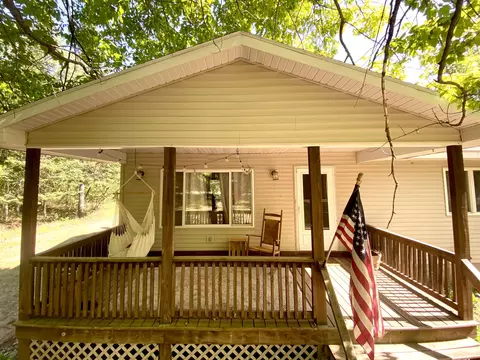 5463 Clubhouse Trl, Gaylord, MI 49735