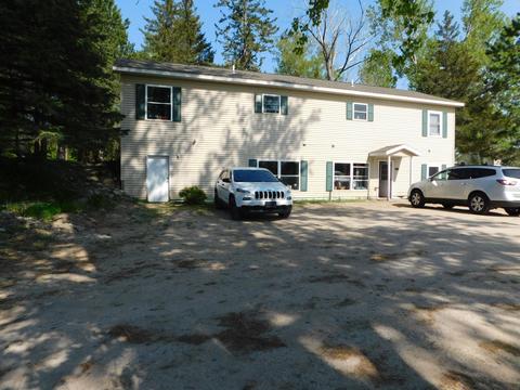 968 E Main St, Vanderbilt, MI 49795