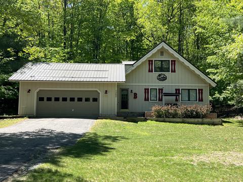 1283 Michaywe Dr, Gaylord, MI 49735