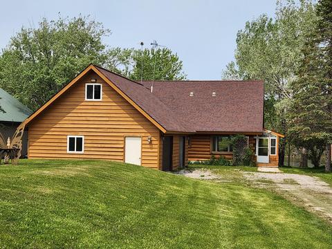 7575 Covington Dr, Cheboygan, MI 49721 photo 2