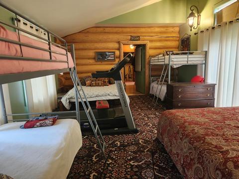 7575 Covington Dr, Cheboygan, MI 49721 photo 26